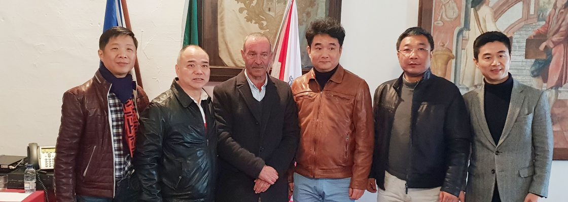 Investidores chineses visitam Zona dos Mármores